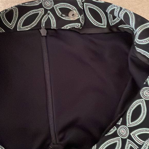 EP PRO Woman’s Golf Skirt/Skort Size 2 - Picture 4 of 8